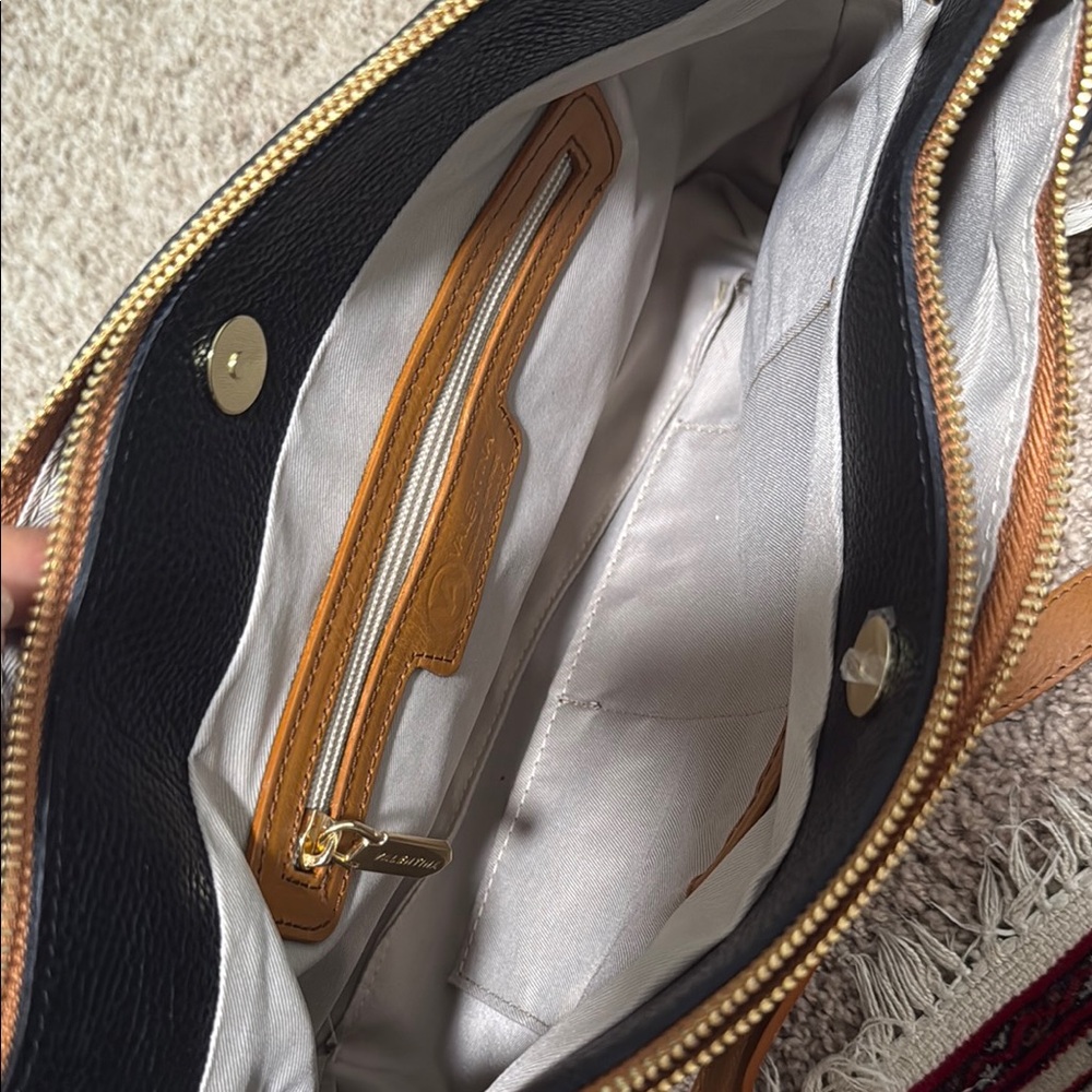 Valentina Black and Tan Crossbody Bag with Structured Silhouette - Picture 4 of 5